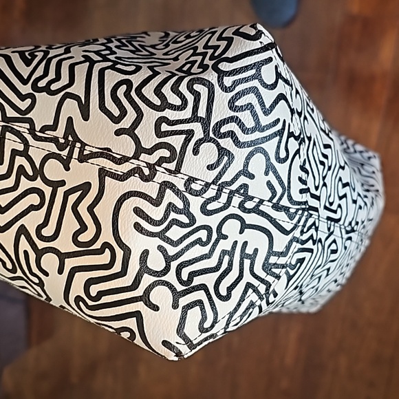 Coach x Keith Haring Reversible City Tote EUC! - Picture 10 of 15